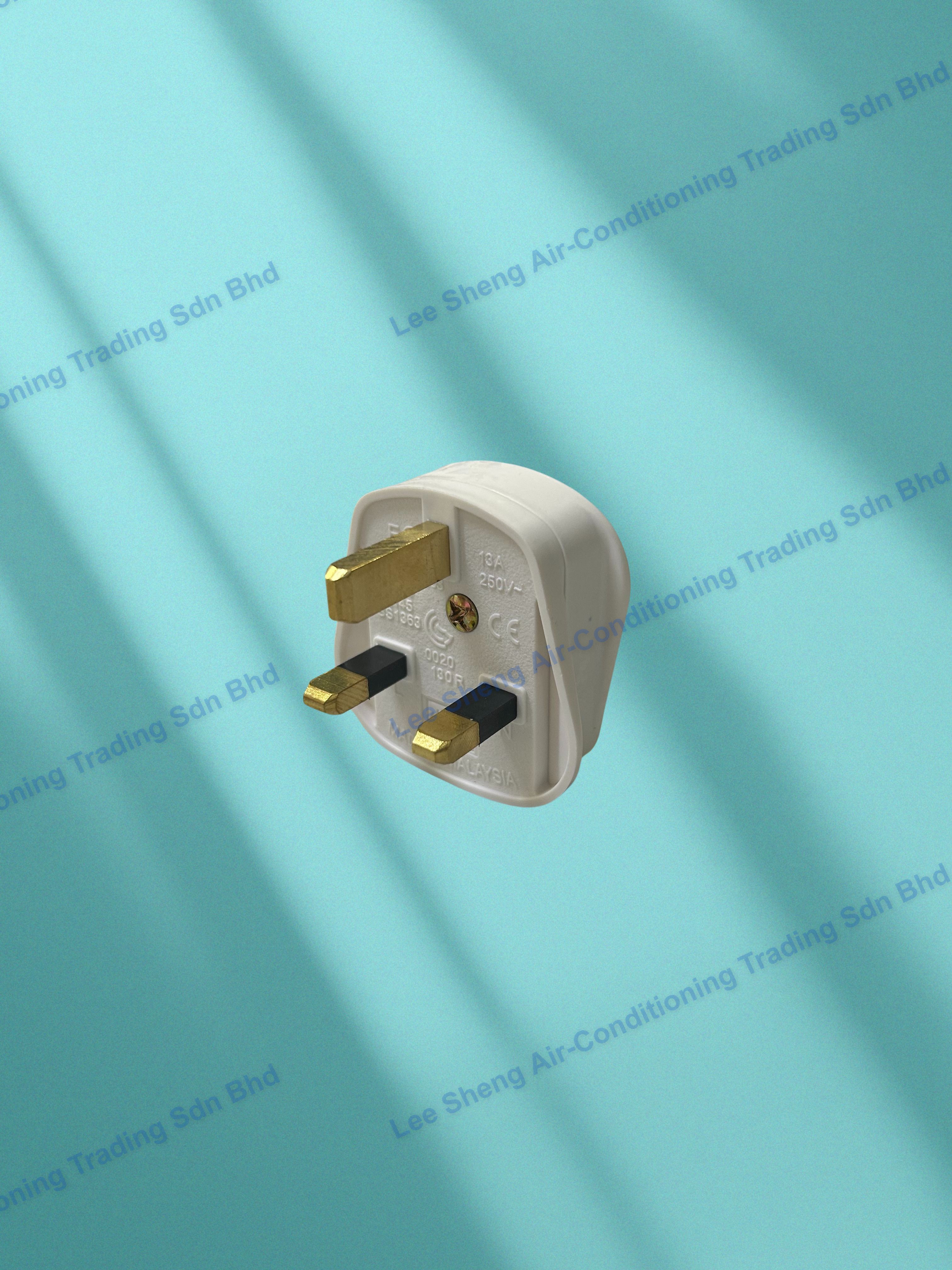 G17-Plug Top 13A View 1