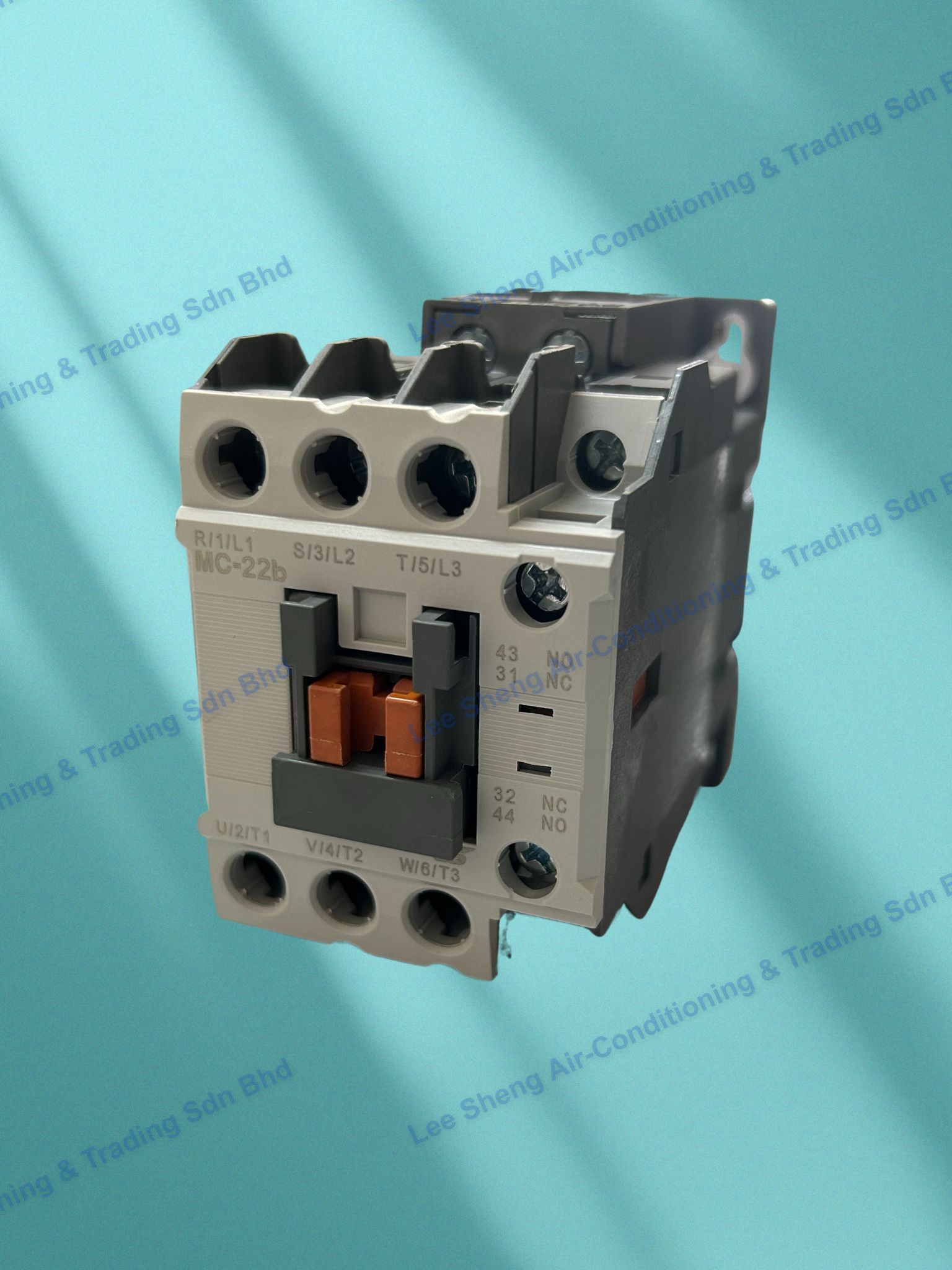 G32-Contactor MC-22b AC240V 22A