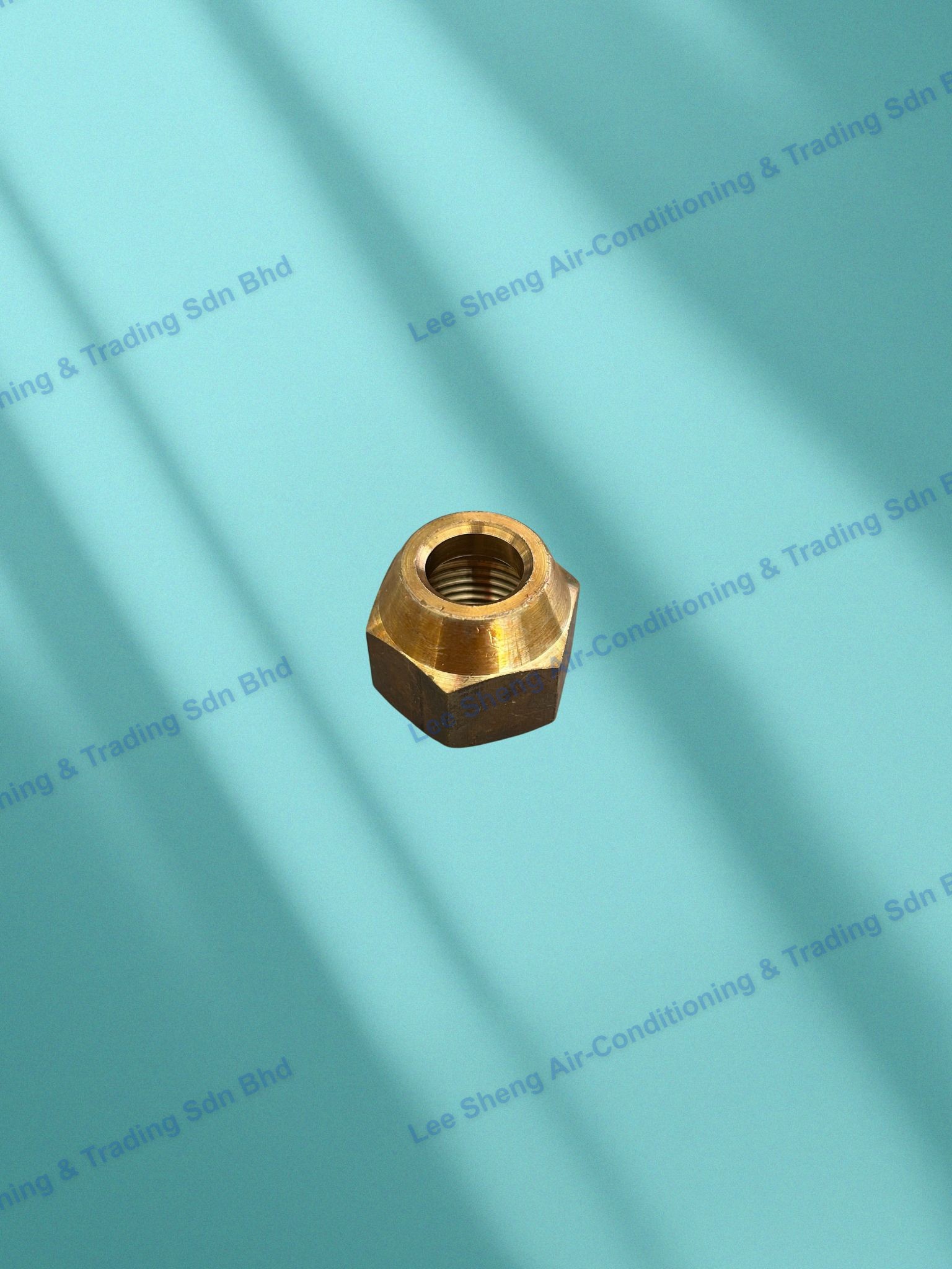 D28-Flare Reducer Nut 5/8” x 1/2"